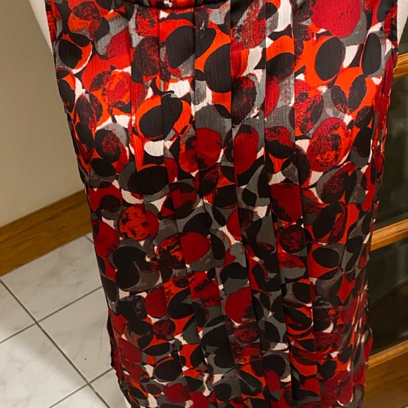 Beautiful new without tags blouse by Kasper size Petite small - Picture 2 of 6